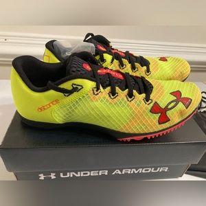 New in Box Under Armour UA U Kick Distance 4 Track Shoes